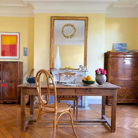 Michelangelo Apartment *
